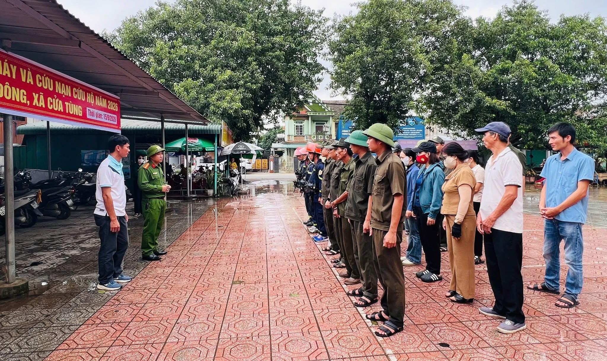 Thực tập phương án chữa cháy, cứu nạn, cứu hộ tại Chợ Do