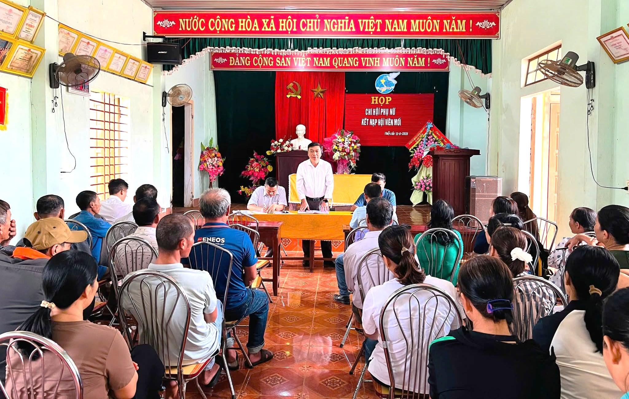 Giải quyết kiến nghị của cử tri về hồ nuôi ốc hương ảnh hưởng vùng trồng lúa